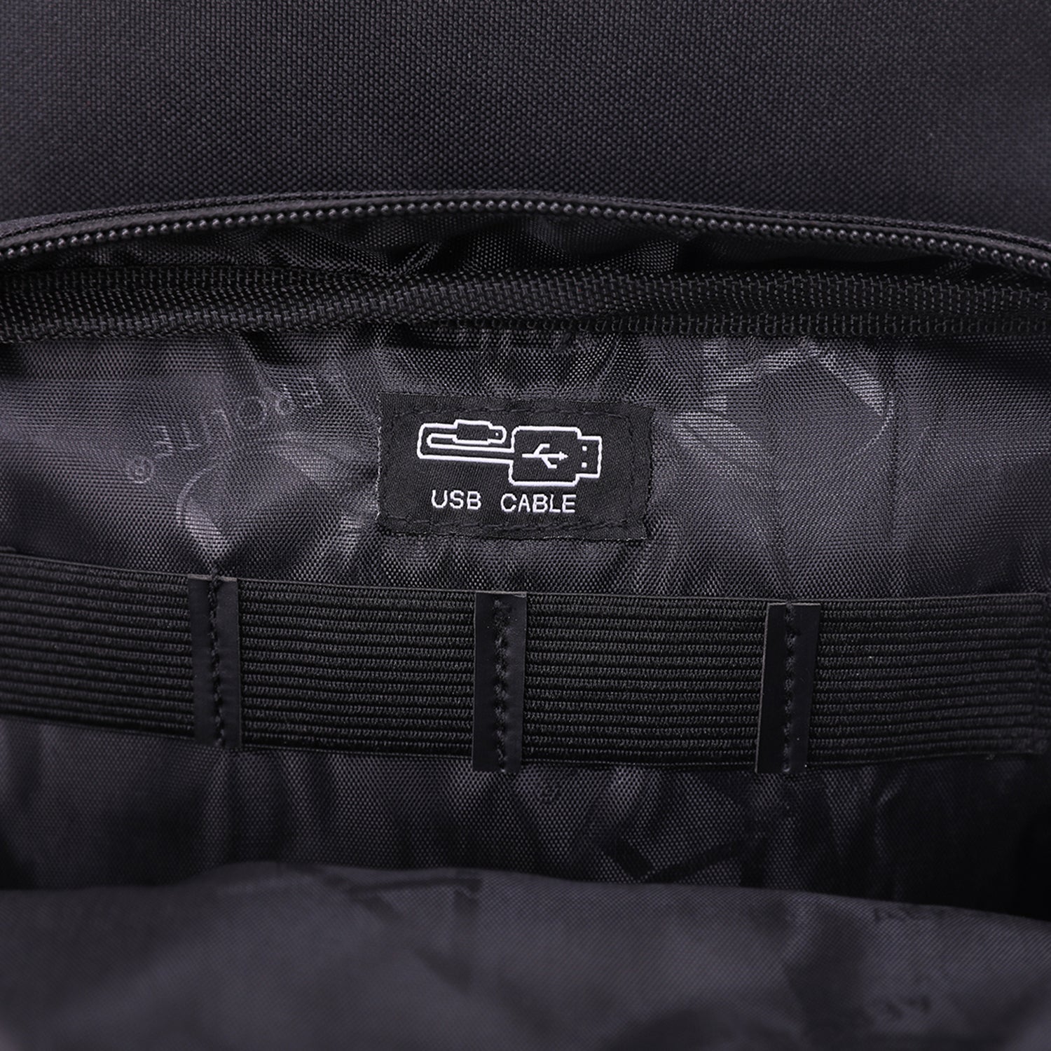 Aerolite 40x20x25 Ryanair Maximum Size Backpack With Removable Small Carry Pouch Eco-Friendly Shower-Resistant Cabin Luggage Approved Travel Carry On Holdall Flight Rucksack with 10 Year Warranty - Aerolite UK