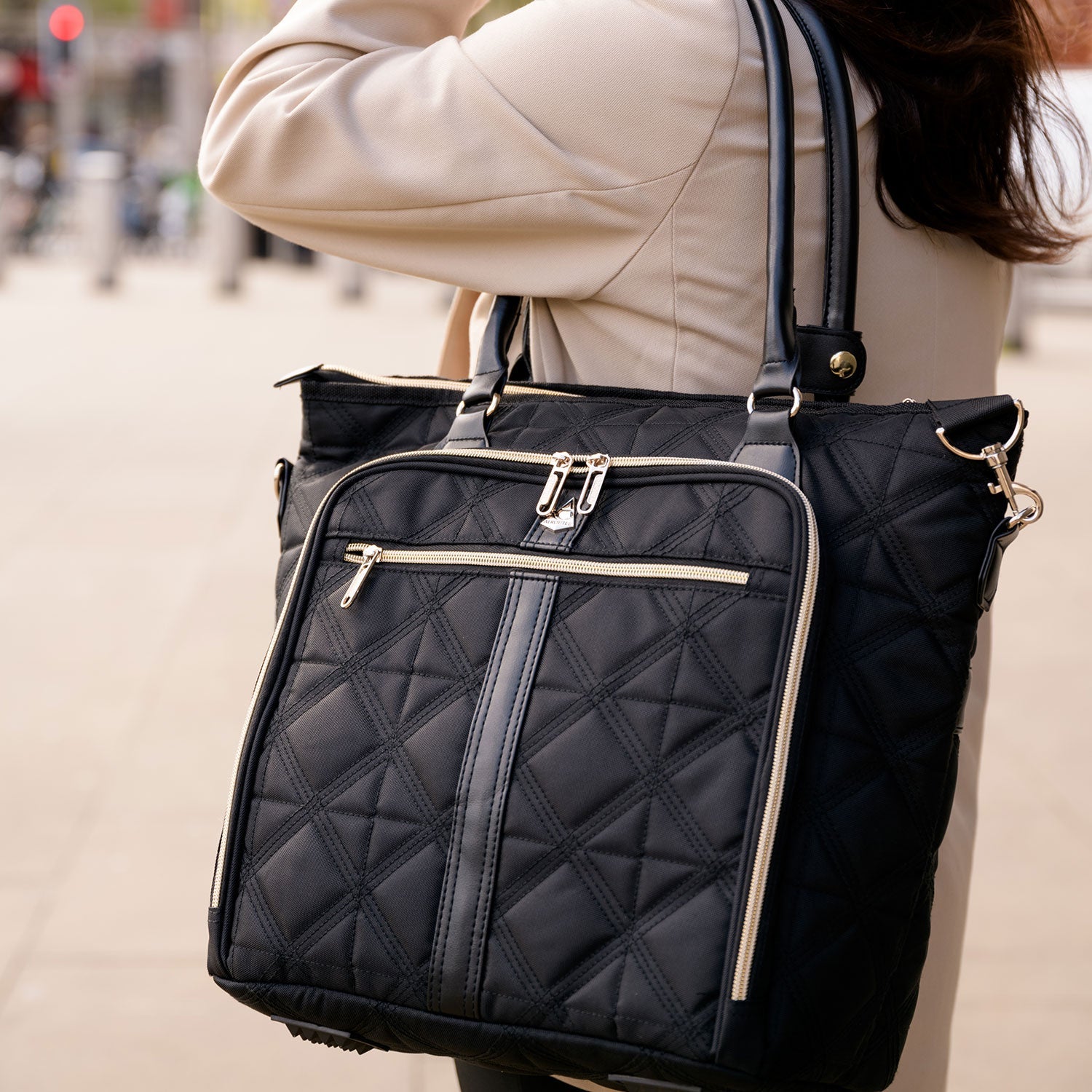 Aerolite 16.5” Quilted Ladies Laptop Bag – Elegant Travel Tote, Carry-On Hand Luggage, 45x36x20cm, Padded Shoulder Strap, 10-Year Warranty