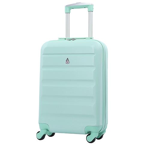 Aerolite 55x35x20cm Lightweight Cabin Luggage USB